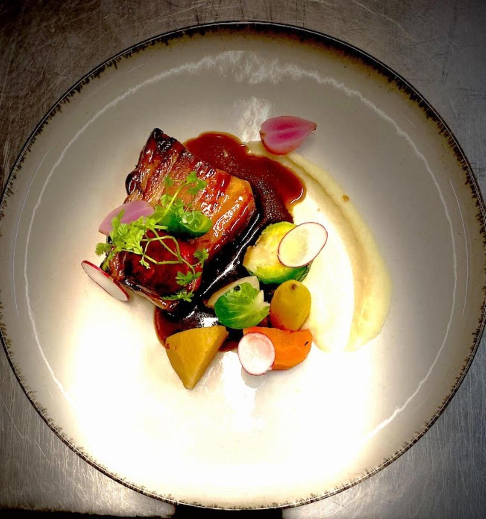 Logis Hotel Restaurant L'Oree Des Bois La Breille-les-Pins Екстериор снимка